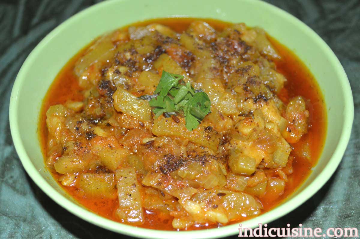 bottle gourd vegetable, lauki ki sabji, ghiya