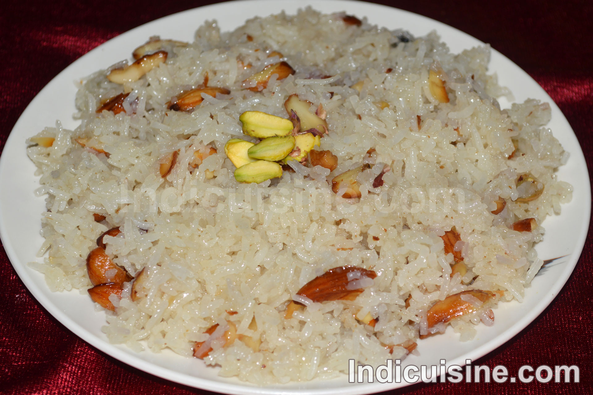 sweet white rice with dry fruits